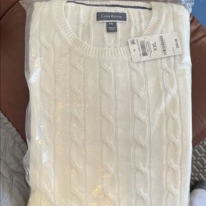 Clubroom men’s white sweater new in package